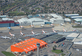 Luton airport: expansion deal agreed (pic courtesy GJC1 on Flickr)