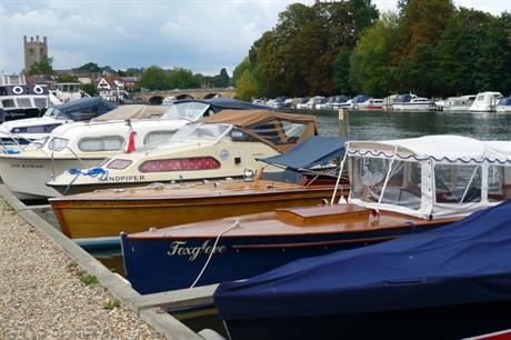 Henley: Town Council embarks on review of neighbourhood plan (Credit: Flickr/Herry Lawford)