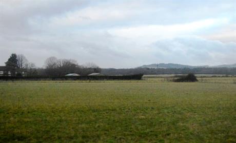 The Inlands Farm site - image: geograph / N Chadwick (CC BY-SA 2.0)