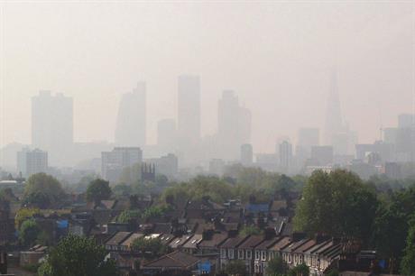Air pollution: government ordered to develop new plan