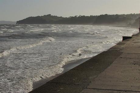 The Devon coast at Dawlish (pic: Derek Harper, Geograph)
