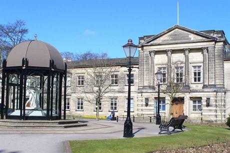 Harrogate Town Hall (pic: cc-by-sa/2.0 - © Colin Smith - geograph.org.uk/p/738842)