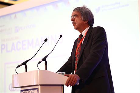Steve Quartermain: has written to chief planning officers with details of new policy