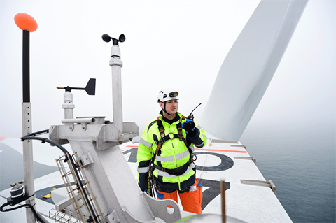 Global offshore wind employment to triple by 2030