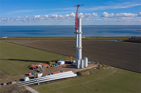 Enercon uses self-climbing crane to install EP5 turbines