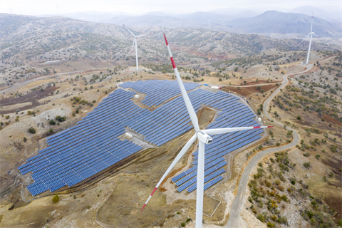 Hybrid wind and solar projects incorporating storage in Turkey will attract even higher feed-in tariffs (Image credit: temizyurek, via Getty Images)  