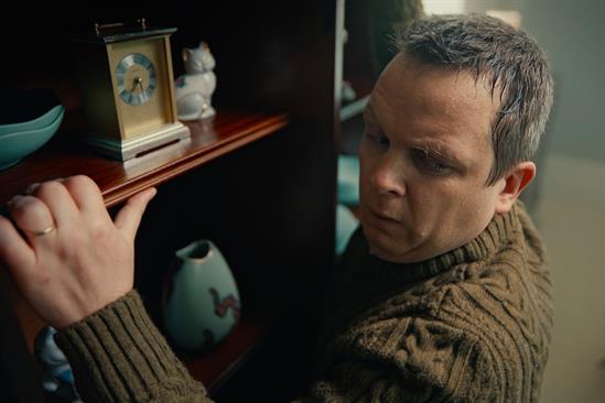 Vanish ad: Family members are temporarily afflicted by 'carpetphobia' 