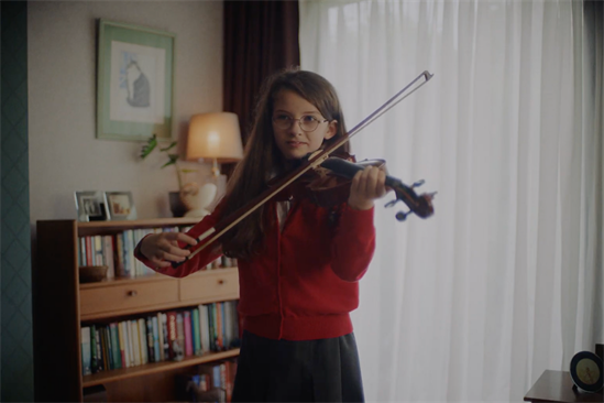Vodafone Ireland "Red family" by Grey London