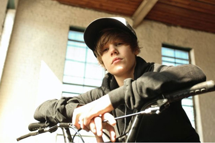 Justin Bieber: LD Communications to handle PR for world tour