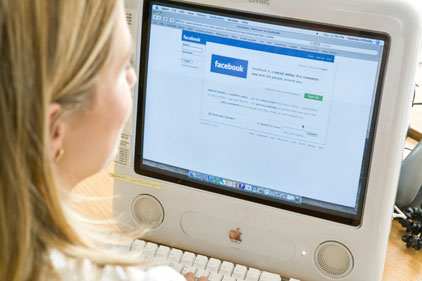 Marketing professionals: move towards social media