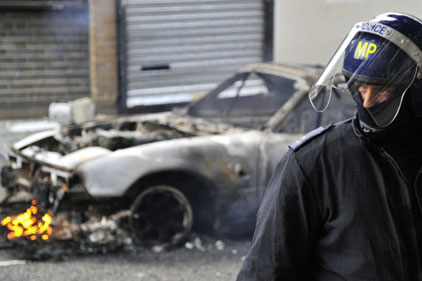 Third night of riots: destruction spreads