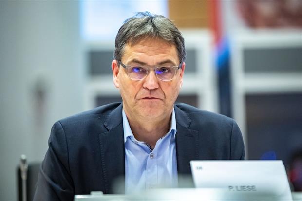 Peter Liese during an environment committee session in January. The EPP lawmaker has said he is optimistic about a deal on reforming the ETS. Photo: EP