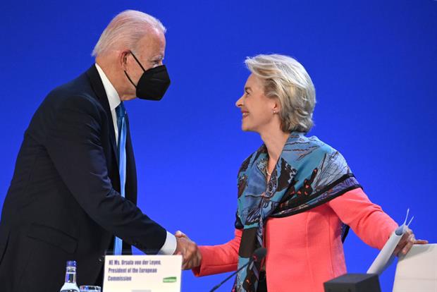 President von der Leyen greets US president Joe Biden at an event at COP26 on Tuesday. Photo: Jeff J Mitchell - Pool/Getty Images