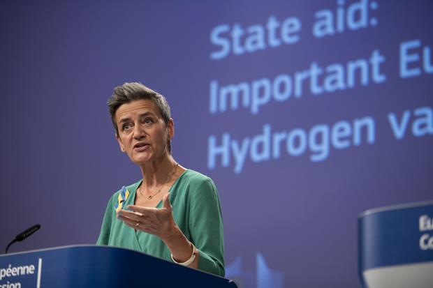 Commissioner Margrether Vestager on Friday: “Russia’s… military aggression against Ukraine has only underlined the need for Europe to diversify its energy sources and fast-forward the green transition.” Photo: EC