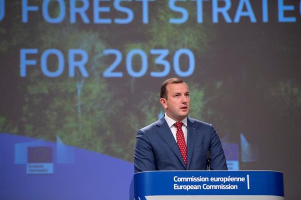 Sinkevicius: the strategy proposes “change at every stage: changes in the way we produce, in the way we manage, in the way we grow our forests, and the use we make of multiple services provided”. Photo: Lukasz Kobus / EC