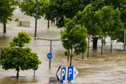 Climate change, flooding (credit: ginasanders/123RF)