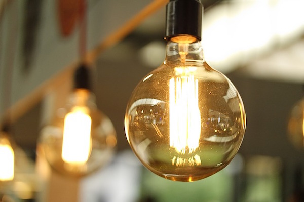 Energy Efficiency - Light bulbs (Pixabay)