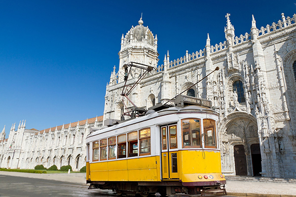 Places: Lisbon, Portugal (Martin Lehmann/123RF)