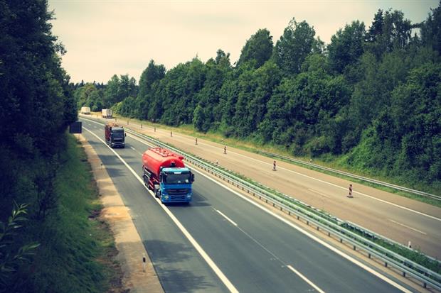 Transport - Truck on highway (Pixabay)