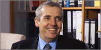 Dr Peter Carter