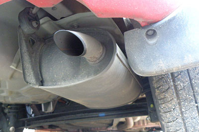 Policymakers face several challenges in decoupling carbon-intensive oil use from cars (photo: Matthew Paul Argall)