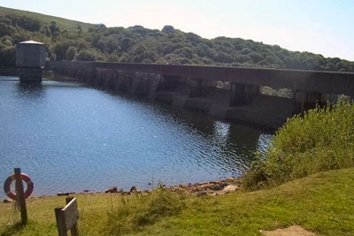 Dam, Exmoor (picture: Lewis Clarke CC-BY-SA-2.0)
