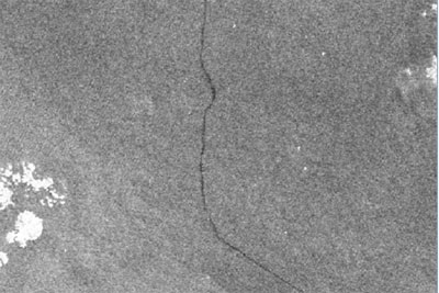 A satellite image showed a slick behind the Maersk Kiera (credit: EMSA/MDA 2012)