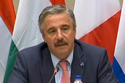 Greek environment minister Yiannis Maniatis