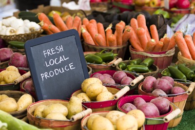 Fresh, local produce (photograph: arinahabich/123RF)