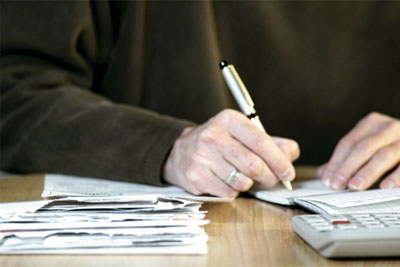 Energy companies agreed to cut £50 off the average bill (photograph: crackerclips/123RF)