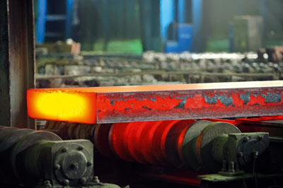 Steel production (photograph: Laurentiu Iordache/123RF_