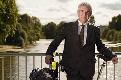 Caption: Tony Juniper, chair of Action for Renewables, is helping run the new campaign (photograph: RenwableUK)