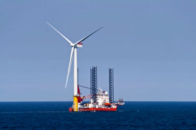 DECC has granted investment contracts to five offshore wind projects (photograph: Dirk-Jan Mattaar/123RF)