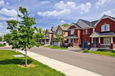 Suburban street (photograph: Elena Elisseeva/123RF)