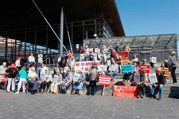 (photograph: Friends of the Earth Cymru)