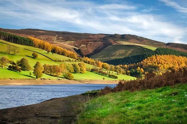 Peak District reservoir (photograph: Shahid Khan/123RF)