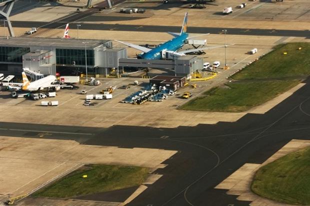 Gatwick expansion would not breach limits (photograph: Trevor Benbrook/123RF)