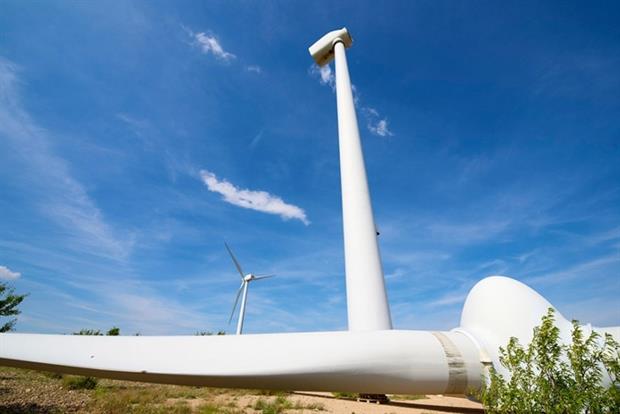 DECC have confirmed that the RO will be closed to onshore wind developments a year early (photograph: Pedro Antonio Salaverría Calahorra/123RF)
