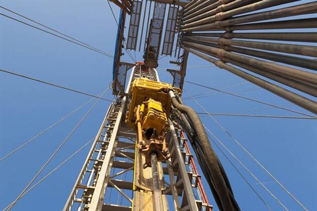 Gas rig (photograph: Roberto Giobbi/123RF)