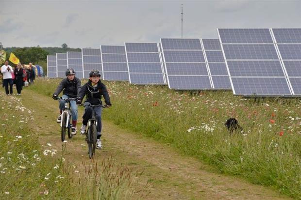 Tax relief for community renewables has ended. Photo: Ben Cavanna, CC BY-SA 3.0