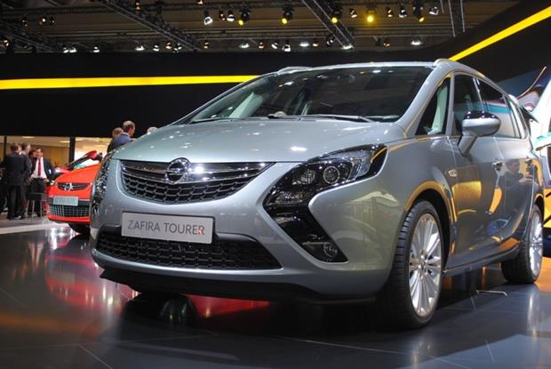 Vauxhall/Ople's 1.6l Zafira Tourer diesel is receiving an engine management software update. Photograph: Autoviva CC BY 2.0