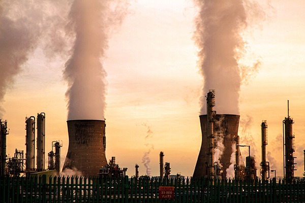 Closure of fossil fuel generation has played a major role in the UK's emission reductions, but other sectors need to step up to the plate too. Photograph: Stephen McCluskey/123RF