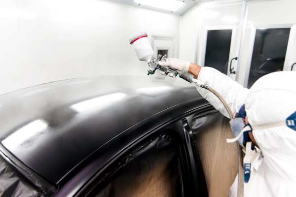 Paints used to respray cars often have illegally high solvent concentrations. Photograph: Bogdan Mircea Hoda / 123RF