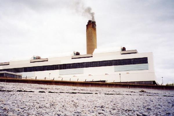The regulation of nitrogen oxides from Aberthaw power station has been the subject of legal dispute. Photograph: Chris Bell CC BY-SA 2.0