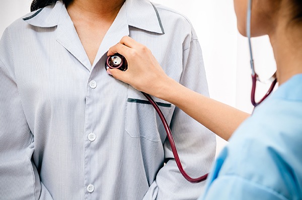 The report urges medics to talk to patients about air quality. Photograph: Karuna EM/123RF