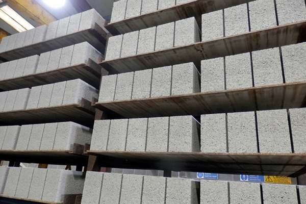 Hazardous waste residues from EfW plants can be turned into aggregate blocks. Thomas Armstrong Group