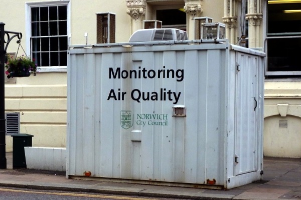 Air quality monitoring station