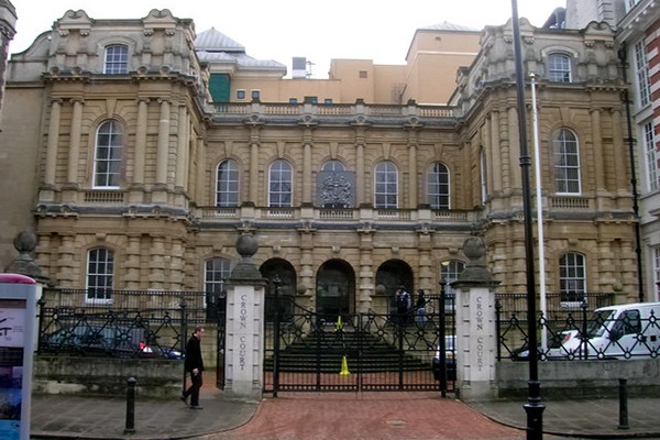 Reading Crown Court. Photograph: R Sones/Wikipedia