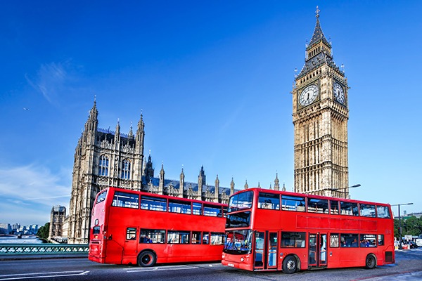 London bus in front of Houses of Parliament. Photograph: Tomas Marek/123RF