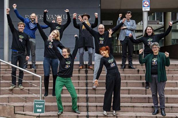 Friends of the Earth Netherlands’ climate case team (pic: Martin van Dijl)